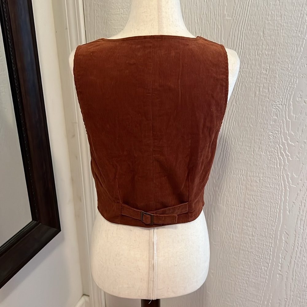 Windsor Rust Button-Up Vest - Picture 5 of 8